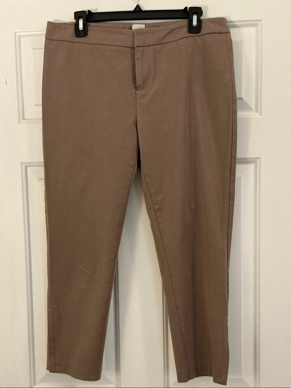 ecru Women's Ankle Cropped Pants in Taupe size 10